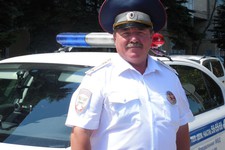Инспектор дорожно-патрульной службы Николай Гущин