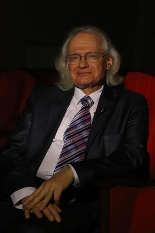 Профессор Сергей Осипенко, музыкант