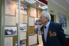 Участник Великой Отечественной войны  Александр Павлович Марченко на выставке «Цена Победы».
