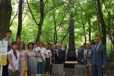 Открытие нового памятника на братском захоронении на Даниловском кладбище в Ставрополе