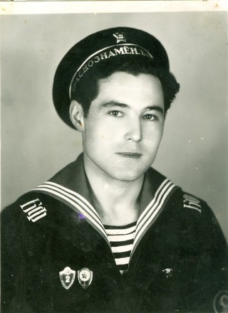 Таким Юрий Потришев был во время службы. Фото из архива Юрия Потришева