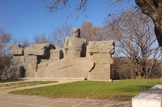 Памятник жертвам политических репрессий в Ставрополе на Холодном роднике