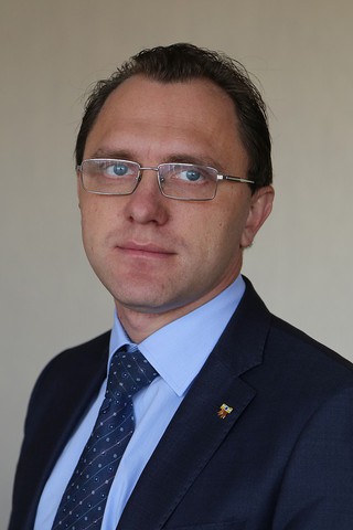 Начальник управления жилищной инспекции Ставропольского края Валерий Савченко