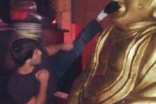 Борец из Дагестана осквернил статую Будды и был наказан жителями Элисты