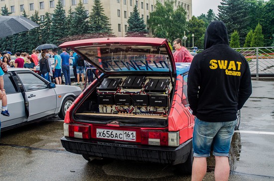 В Ставрополе на площади Ленина прошёл первый межрегиональный автомотофестиваль «Парковка»