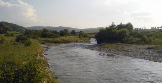 На Ставрополье разыскивают троих детей, пропавших на берегу реки Кума