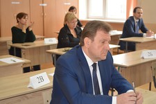 ЕГЭ-2017: экзамен по русскому языку сдали чиновники и родители