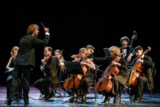 Камерный оркестр Санкт–Петербургского театра «Мюзик-Холл» «Северная Симфониетта»  под управлением Фабио Мастранжело.