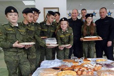 "Солдатские пироги" в кадетском исполнении