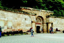 Памятник природы Провал – одно из популярных у туристов мест.