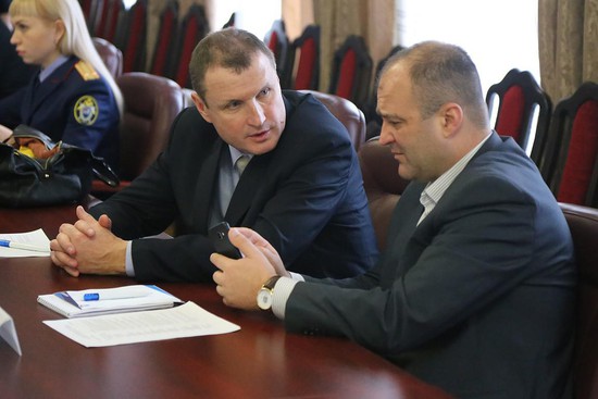 Председатель Совета отцов Ставрополя Николай Фирсов и директор кадетской школы Алексей Хитров.