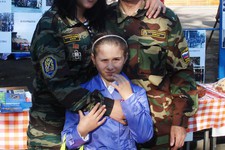 Дмитрий Иванович Логвин с дочкой и внучкой.