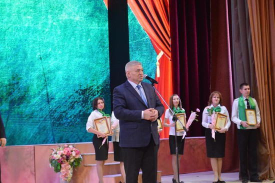 Глава города Ставрополя пожелал всем нашим учителям стать выдающимися!