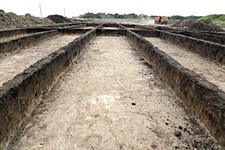 Археологи дошли до «материка» -  здесь уже нет следов деятельности человека.