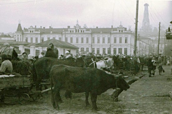 Нижний рынок осенью 1942 года.  (Фото: Ставрополь – городские легенды.)