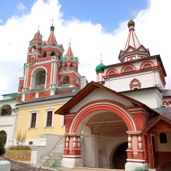 Сказочная красота Саввино-Сторожевского монастыря.