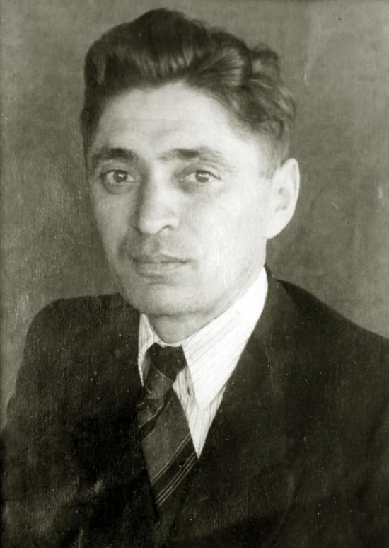 Дмитрий Петрович Попов.