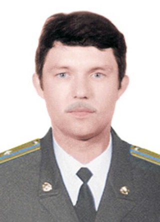 Майор Александр Доставалов. Герой России (посмертно). Единственный, кто со своими бойцами пробился на помощь к 6 роте