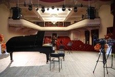 Главный концертный рояль филармонии «Steinway and Sons».