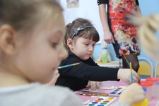 Работы юных ставропольских художников ждут на конкурс "Туризм глазами детей". Фото Александра Плотникова из архива редакции.