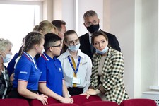 Встреча Анны Кузнецовой с волонтерами. Фото пресс-службы губернатора СК.