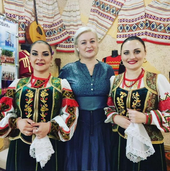 Наталья Куприянова и солистки ансамбля «Ставрополье» Мария Пушкова и Ольга Михайлова.