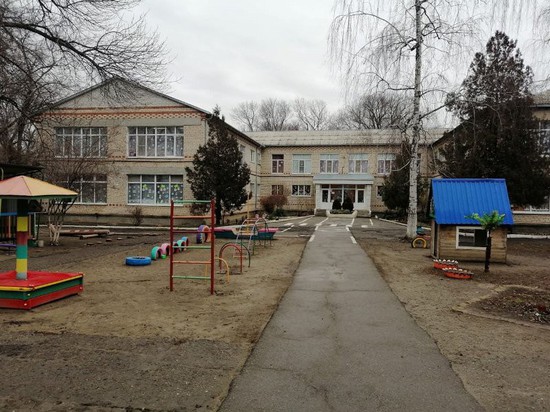 Детский сад в центре села. Администрация Кочубеевского округа