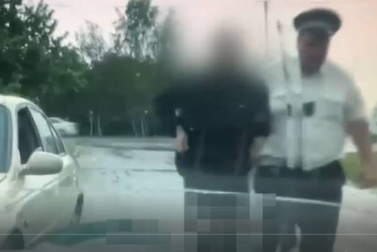 Водитель в наркотическом опьянении в Изобильном. Стоп-кадр видео ГУ МВД России по Ставрополью