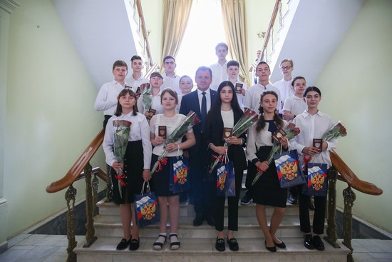 Юные ставропольцы получили первые паспорта гражданина РФ