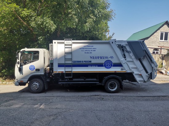 Современный мусоровоз в Кисловодске. Пресс-служба РО ООО «ЖКХ»