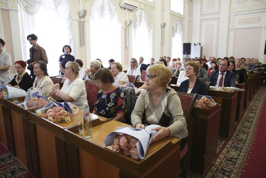 В Ставрополе наградили работников сферы торговли и услуг
