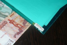 Фальшивую купюру в 5000 рублей изъяли в банке 