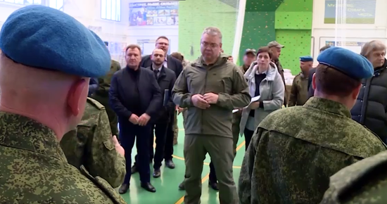 Встреча В. Владимирова и военнослужащих. Скриншот из видео губернатора Ставрополья в Телеграм