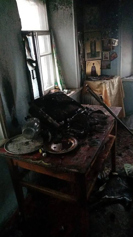 Пожар в частном доме на Ставрополье. Фото ПАСС СК