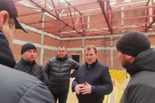 Иван Ульянченко проверил ход строительства новой школы