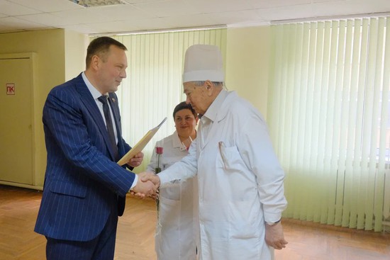 Награждение заслуженных докторов. Минздрав Ставропольского края