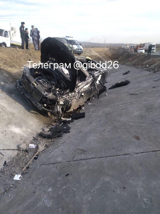 Два водителя из соседних республик погибли на Ставрополье в ДТП. Фото ГИБДД СК
