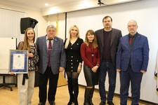 Награжденные журналисты с Николаем Ивановичем Кашуриным