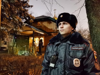 Полиция дежурила около храмов. Пресс-служба ГУ МВД России по Ставрополью