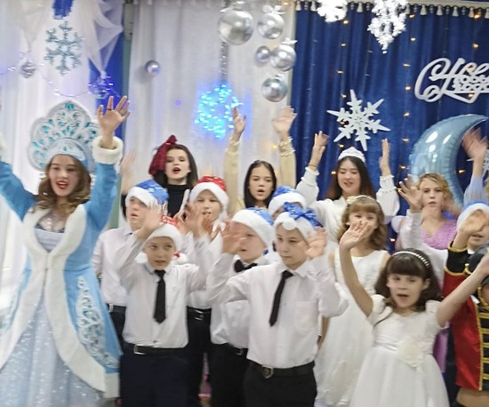 Новогодний праздник для детворы. Ставропольский приют «Росинка»