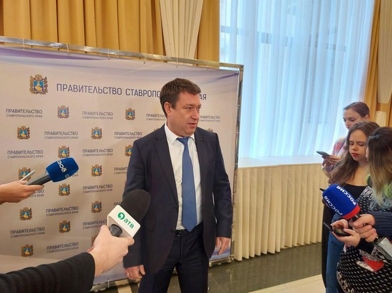 Владимир Колесников отвечает на вопросы журналистов. Фото Юлии Семененко