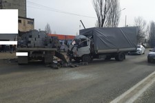 На подъезде к Ставрополю столкнулись два грузовика. Фото ГИБДД СК