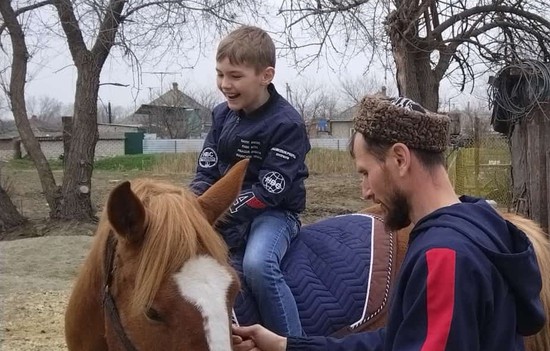 Иван Вишняков берет на занятия собственную лошадь. Миннац Ставропольского края