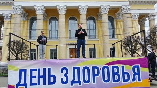 На фото - кадр из видео в телеграм Ивана Ульянченко