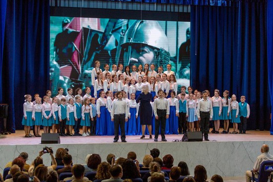 На сцене – воспитанники детской школы искусств Ставрополя