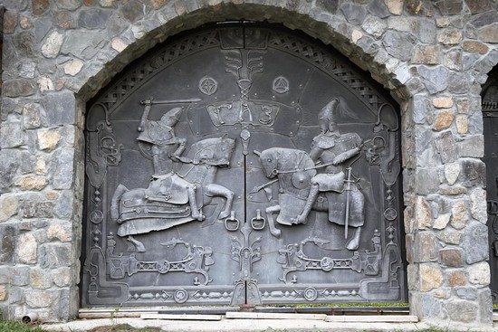Ворота музея Гаджиновых