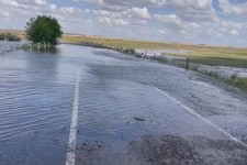 Затопленная дорога в Туркменском округе Ставрополья
