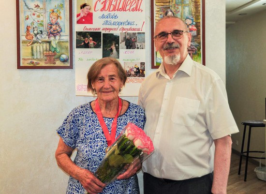Юбиляршу поздравил председатель Ставропольской городской Думы Георгий Колягин