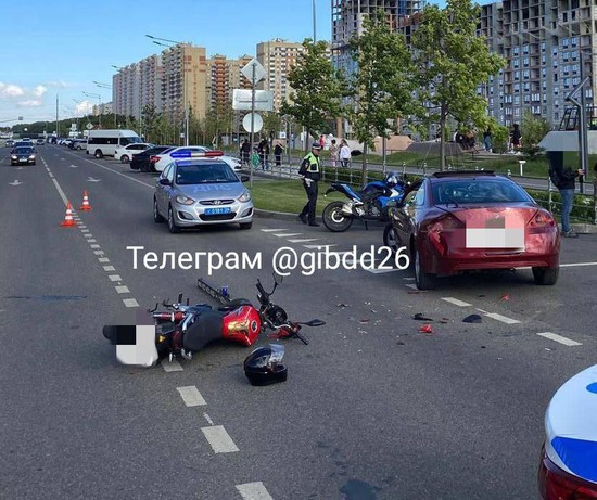ДТП с мотоциклом устроил лихач в Ставрополе. Фото ГИБДД СК