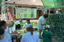 Дети плетут маскировочные сети. Администрация Новоалександровского округа Ставрополья